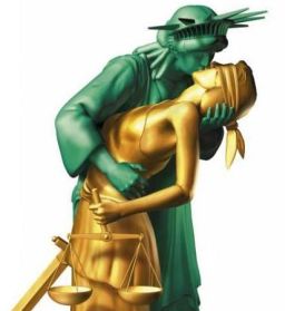 Realizzazione grafica della Statua della Libertà che bacia la statua della Giustizia