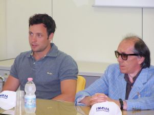 Il confermato presidente del CIP Emilia Romagna Gianni Scotti, con il celebre atleta sudafricano Oscar Pistorius