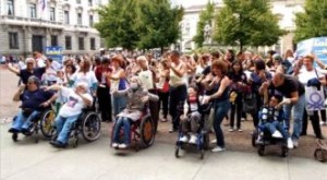 Flash mob organizzato da "ReaTech Italia" il 28 settembre in Piazza della Scala a Milano