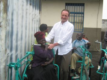 Salvatore Cimmino al Centro Riabilitativo di Goma (Repubblica Democratica del Congo)
