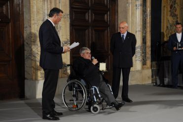 Dicembre 2007: Franco Bomprezzi viene insignito del titolo di Cavaliere della Repubblica dal presidente Giorgio Napolitano
