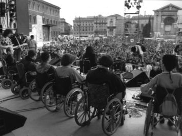 1° maggio 1995, Piazza San Giovanni a Roma: concerto dei Ladri di Carrozzelle