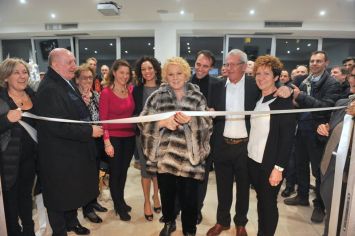 Inaugurazione del bar "Tutti per uno" con Katia Ricciarelli