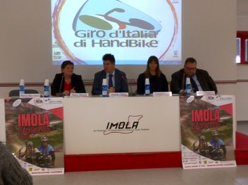 Presentazione della prima tappa del sesto Giro d'Italia di Handbike (Imola, 6 aprile 2015)