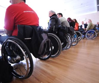 Persone paraplegiche in carrozzina