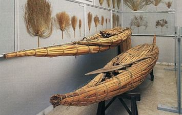Piroghe di papiro al Museo del Papiro di Siracusa
