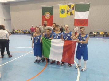Azzurri con sindrome di Down vincitori nel basket in Portogallo, ottobre 2017