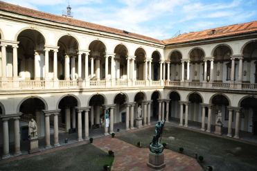 Milano, cortile della Pinacoteca di Brera