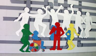 Murale realizzato da persone con disabilità della Cooperativa Il Margine di Torino, rielaborazione del "Quarto Stato" di Pellizza da Volpedo