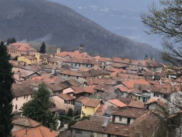 Tetti di Armeno (Novara) (foto di Anna Maria Gioria)