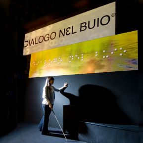 Mostra-percorso "Dialogo nel buio" della Fondazione Istituto dei Ciechi di Milano