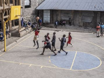 Kenya, campo da basket di Slums Dunk