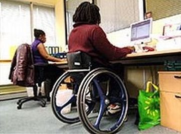 Lavoratrice con disabilità