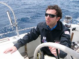 Andrea Stella al timone di «TIM Progetto Italia-Lo Spirito di Stella», il primo catamarano senza barriere