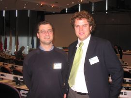 A sinistra Diogo Pinto, presidente dell'European Youth Forum, con Giovanni Padovani