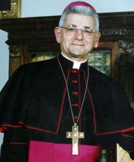 Il vescovo di Viterbo Lorenzo Chiarinelli