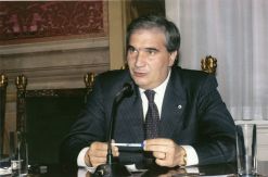 Il ministro della Pubblica Istruzione Giuseppe Fioroni