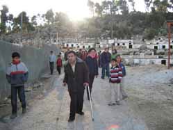 Un'altra immagine di Hamdan Jewe'i durante una delle sue attività in Palestina