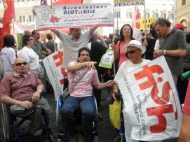 Una manifestazione del 2010 a Roma di persone con disabilità aderenti alla FISH