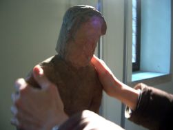 «Espolrazione tattile» della scultura «Nonna del Sud» al Museo Omero di Ancona