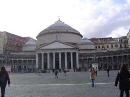 La Chiesa di San Francesco di Paola in Piazza del Plebiscito a Napoli