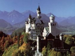 Il Castello di Neuschwanstein, vero e proprio simbolo della Baviera e della Germania nel mondo