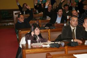 2 marzo 2010: il Consiglio Comunale di Nuoro vota all'unanimità l'Ordine del Giorno sulla Convenzione ONU. In primo piano Anna Maria Mura