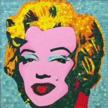 «Omaggio a Andy Warhol» è una delle opere a mosaico prodotte presso l'Officina dell'Arte della Fondazione Bambini e Autismo di Pordenone