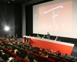 La conferenza stampa di presentazione del RomaFictionFest 2010, presso la Multisala Adriano