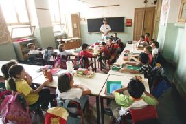 Bambini in classe durante una lezione