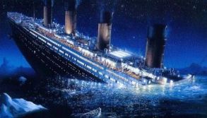 Titanic che affonda