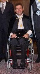 Il presidente dell'Associazione Attiva-Mente Mirko Tomassoni è stato Capitano Reggente della Repubblica di San Marino, ovvero uno dei primi presidenti della Repubblica in carrozzina al mondo