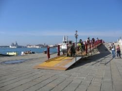 Una delle rampe allestite a Venezia in occasione della Venicemarathon