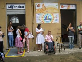 Mariacristina Acciarri, presidente dell'Associazione Verba, in un momento dell'inaugurazione del Centro d'Ascolto «Comunità straniere e disabilità»