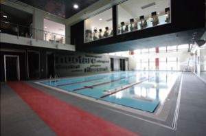 Area piscina del centro fitness di Virgin Active a Brescia