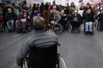 Una manifestazione di protesta di persone con disabilità