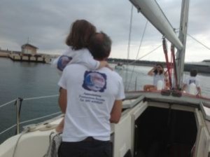 Eusebio Busé e la figlia Sara, a bordo della barca "Adagio blu"