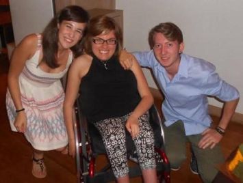 Silvia Lisena con gli amici Paola e Federico