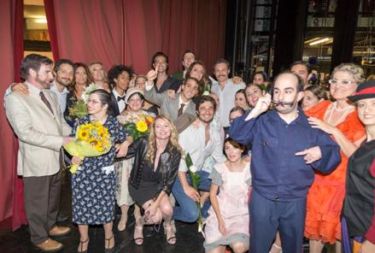 Foto di gruppo scattata il 24 giugno 2015 al Teatro Olimpico di Roma, per "Una pensione tutta pazza", messa in scena dall'Arte nel cuore
