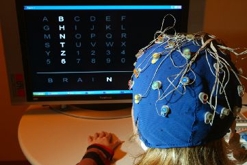 Utilizzatrice di BCI ("Brain Computer Interface")