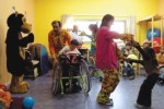 Un'immagine tratta dalla mostra "Diritti accessibili. La partecipazione delle persone con disabilità per uno sviluppo inclusivo", curata alcuni anni fa dal Ministero degli Affari Esteri e della Cooperazione Internazionale e dalla RIDS (Rete Italiana Disabilità e Sviluppo)