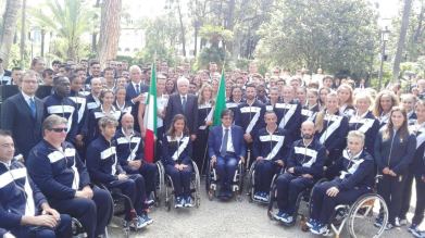 Riconsegna delle bandiere al presidente Mattarella da parte di Olimpici e Paralimpici, settembre 2016