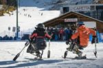Persone con disabilità impegnate con gli sci a Prato Nevoso (Cuneo)
