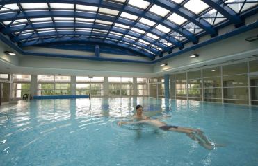 Riabilitazione in piscina all'Unità Spinale Unipolare Niguarda di Milano