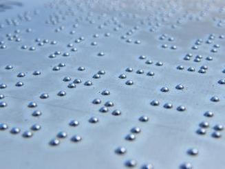 Testo in Braille
