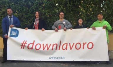 Cinque giovani lavoratori con sindrome di Down