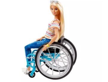 Barbie in carrozzina della linea "Fashionistas", prodotta dalla Mattel