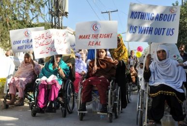 Manifestazione per i diritti delle donne con disabilità afghane (© Ashfaq Yusufzai/IPS)