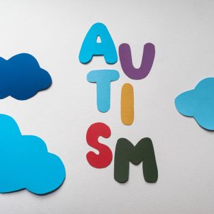 Scritta "Autism"