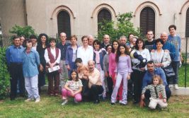 «Gruppo di famiglia» dell'AISEA, l'Associazione che si occupa in Italia della sindrome di emiplegia alternante